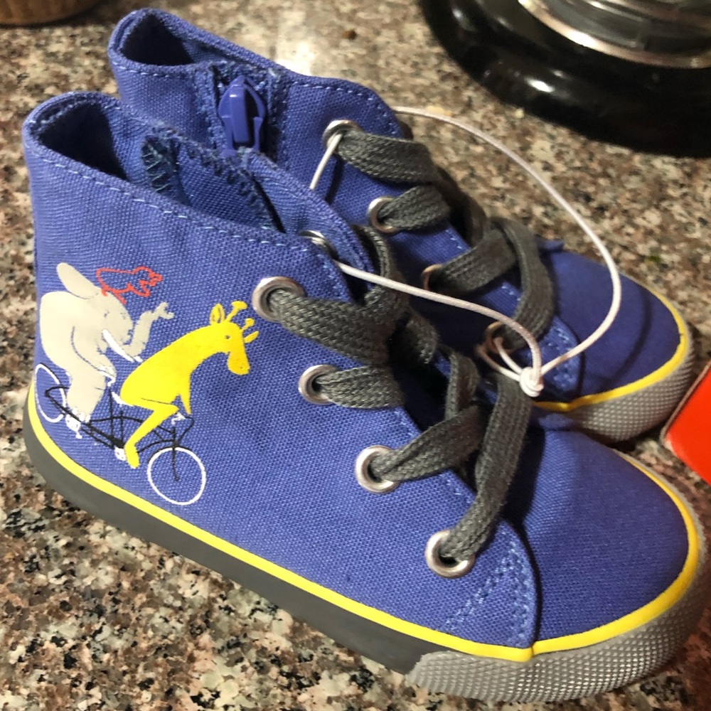 Cat and Jack toddler shoes size 7